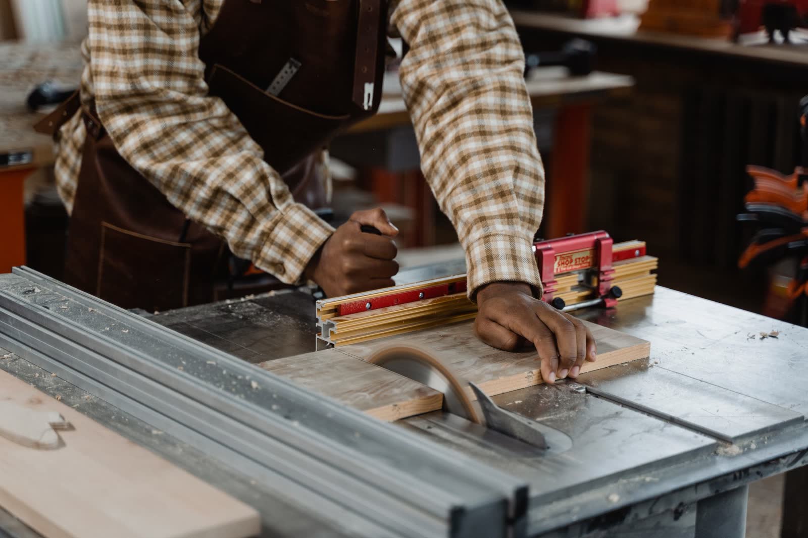 Cutting a panel on a table saw